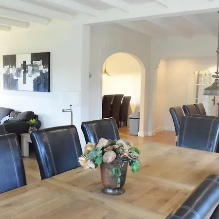Sleeps 18 Pool Wifi בית נופש *